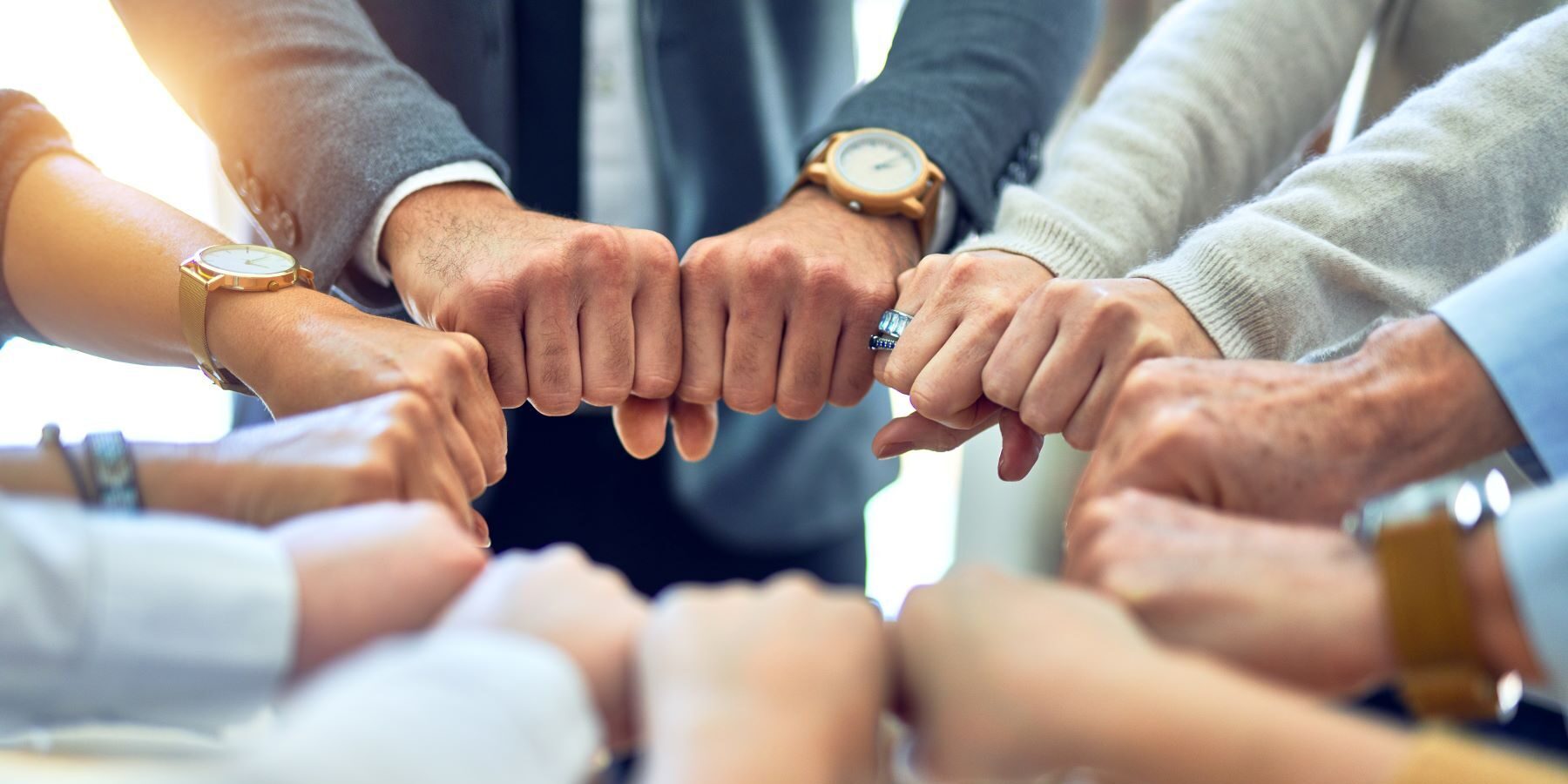 Digitale Weiterbildung 2020/2021: von Euphorie zum Webinar-Frust - Personalentwickler und Führungskräfte konzentrieren sich auf Kernthemen der betrieblichen Bildung